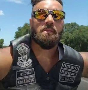 Meet your Posher, Charles